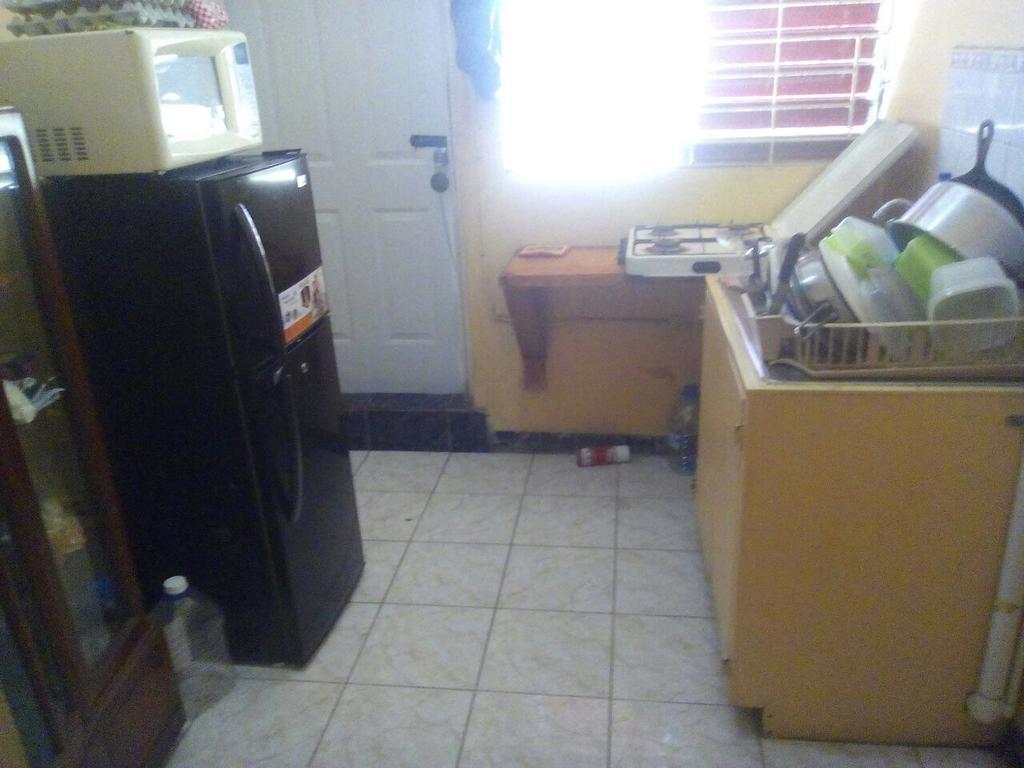 Leslies' Home Portmore Quarto foto